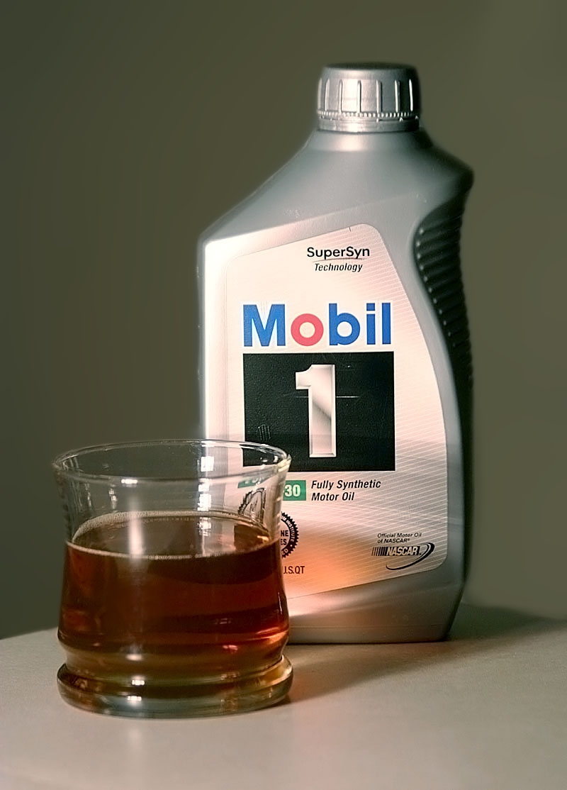 Foto Asli Botol Oli Mesin Mobil Sintetik Pilihan
